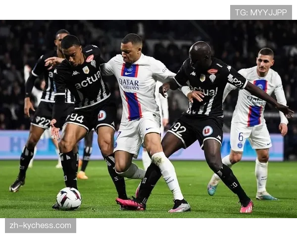 新赛季法甲将引入多角度球门线摄像系统,旨在精准判断定位球进球 新赛季法甲将引入多角度球门线摄像系统,旨在精准判断定位球进球